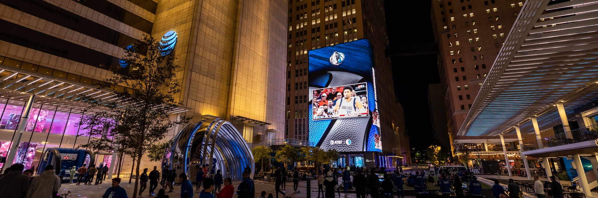 Dallas Mavericks vs Los Angeles